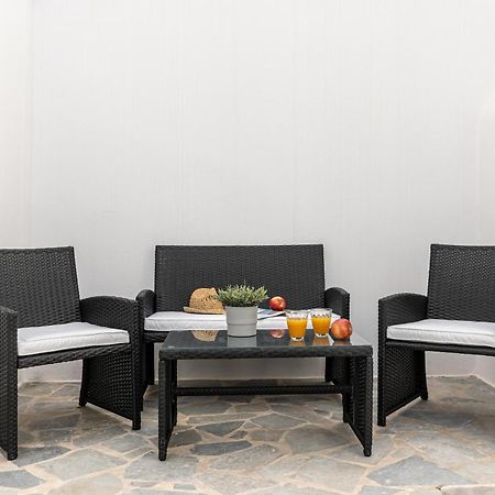 The White Stone House Apartment Naxos City Bagian luar foto