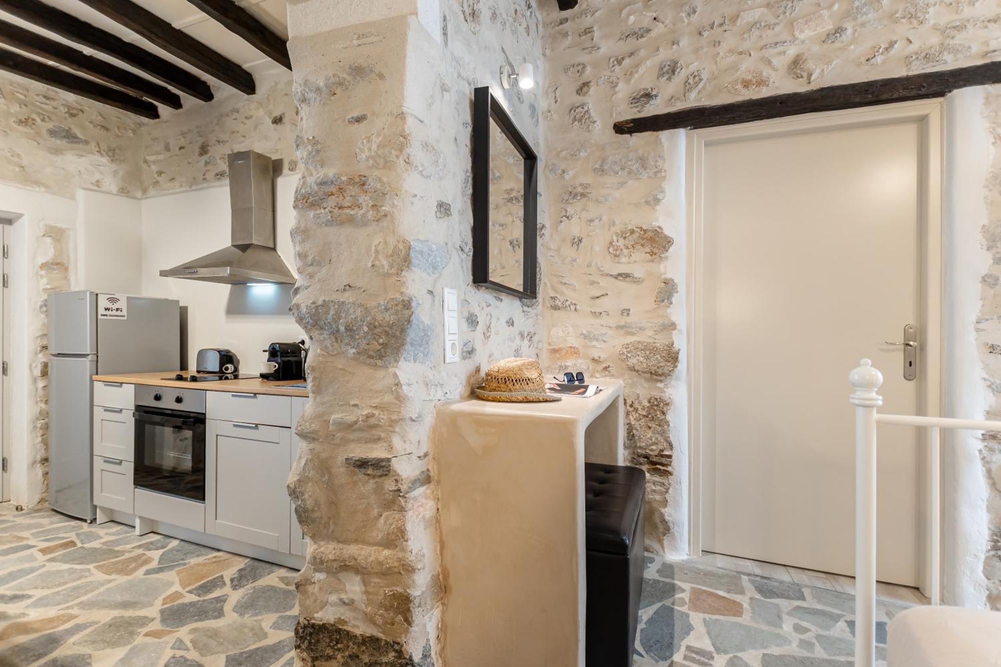 The White Stone House Apartment Naxos City Bagian luar foto